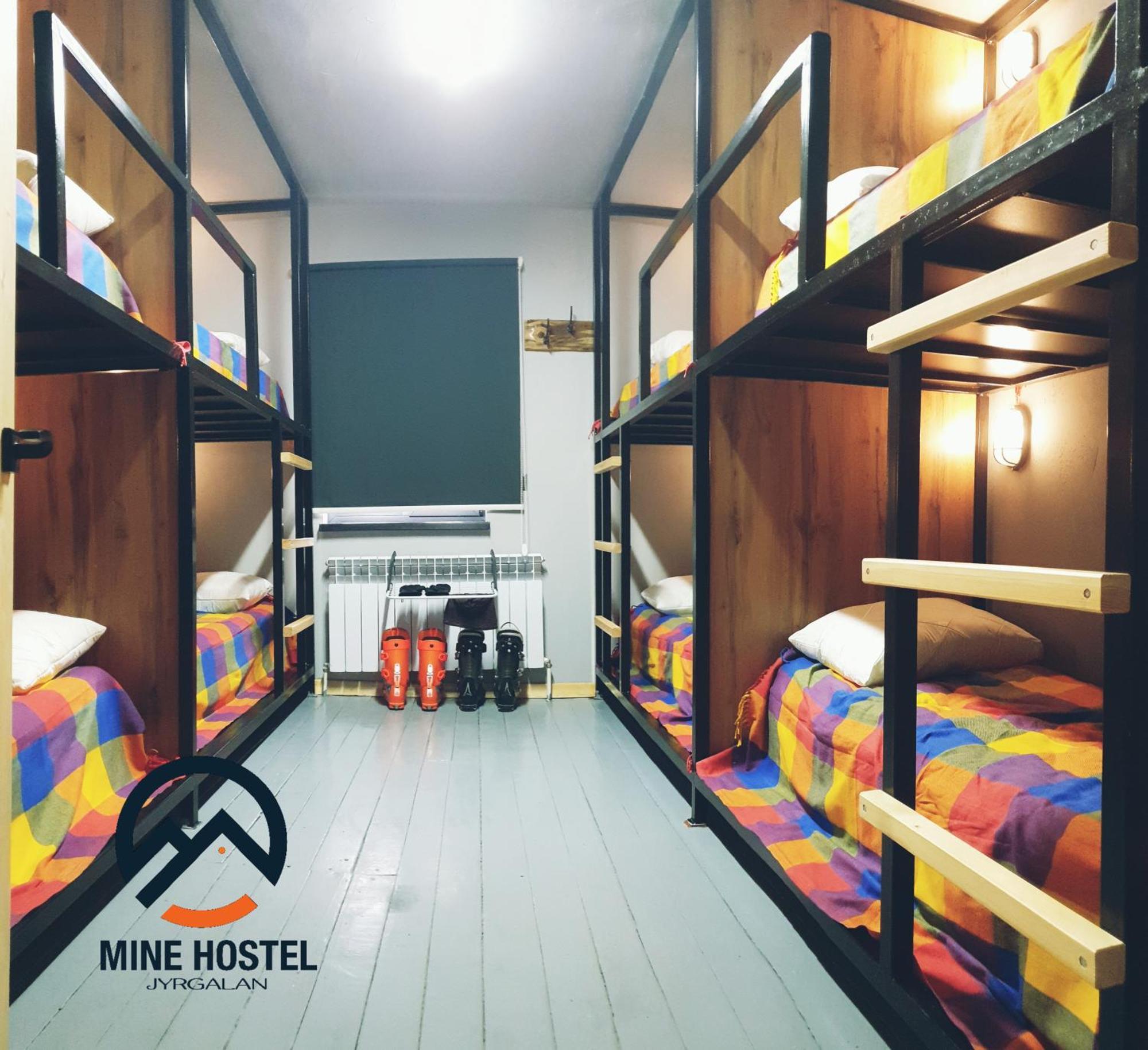 Mine Hostel Dzhergalan Jyrgalan Eksteriør bilde