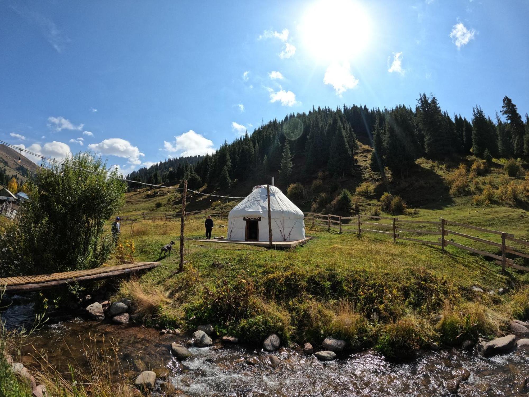 Mine Hostel Dzhergalan Jyrgalan Eksteriør bilde