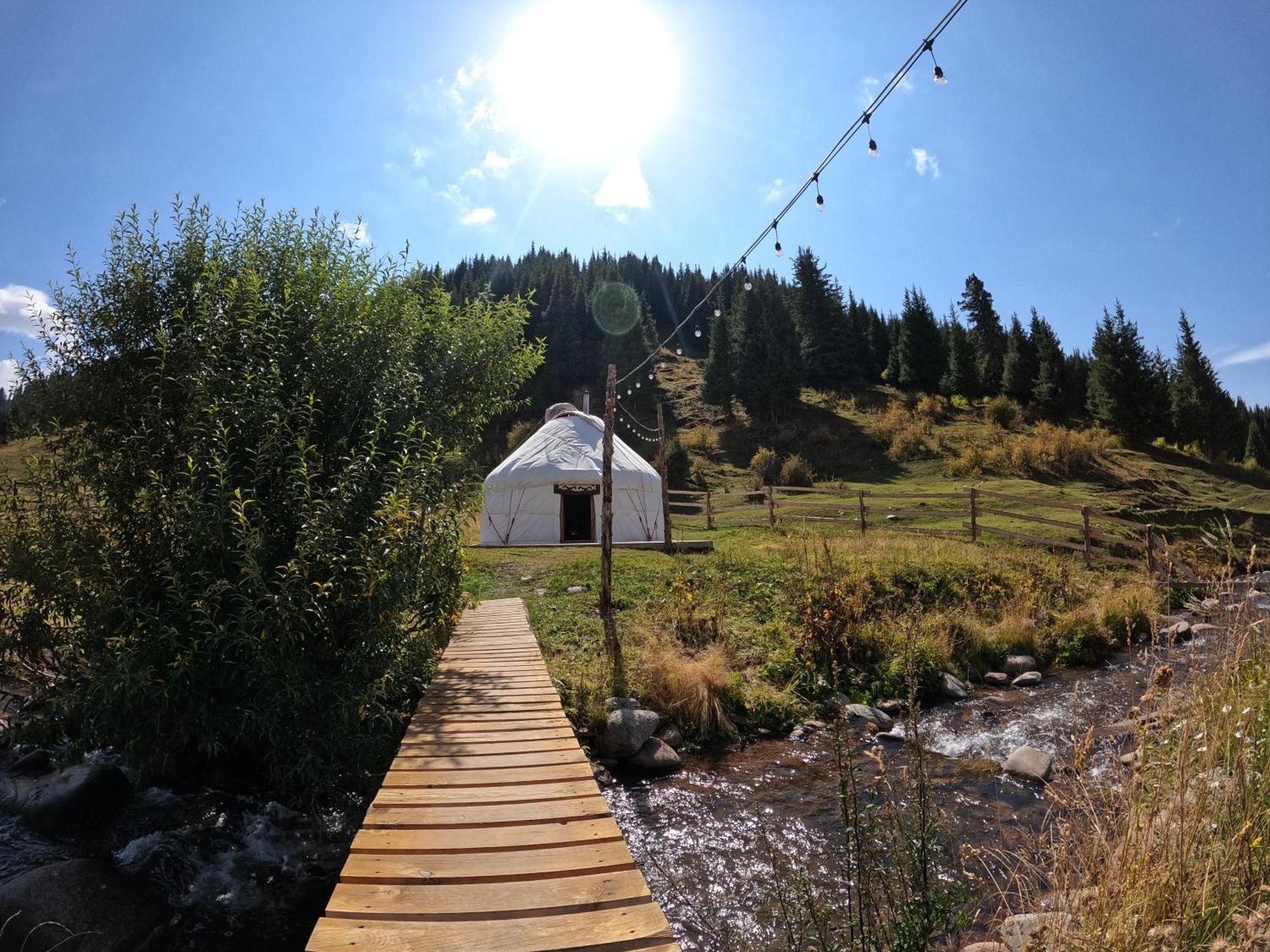 Mine Hostel Dzhergalan Jyrgalan Eksteriør bilde