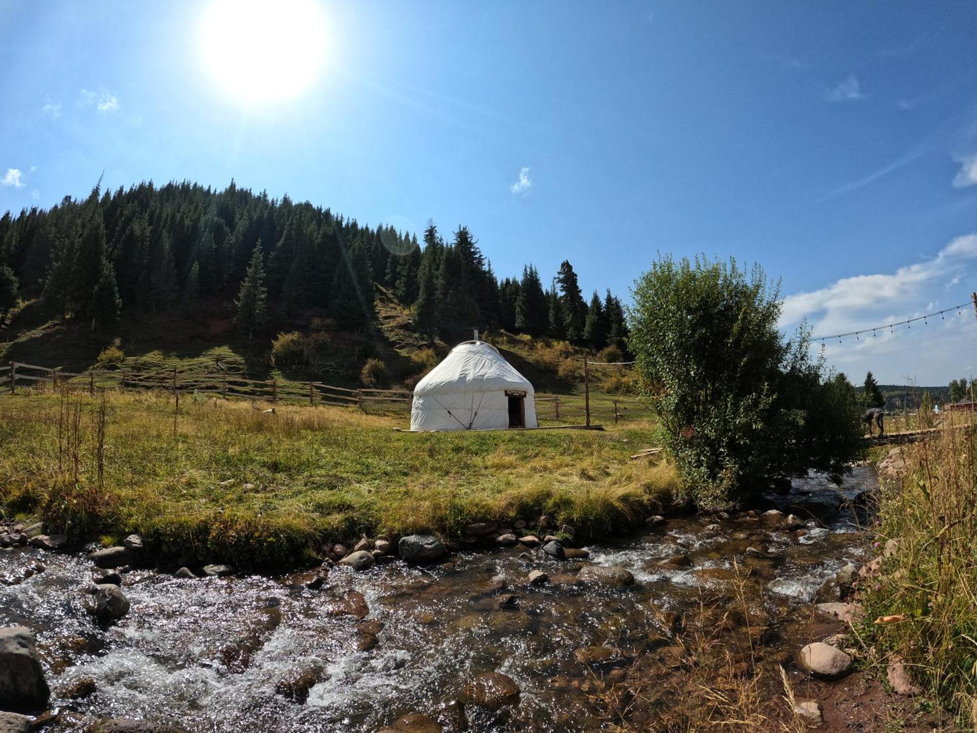 Mine Hostel Dzhergalan Jyrgalan Eksteriør bilde